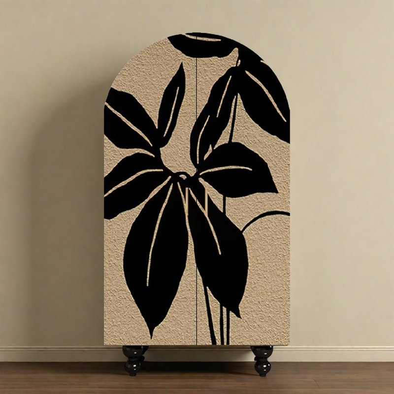 Armoire arquée avec tablettes et portes