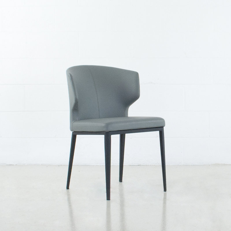 Chaise rembourrée Aislinn, Pierre argentine, Noir