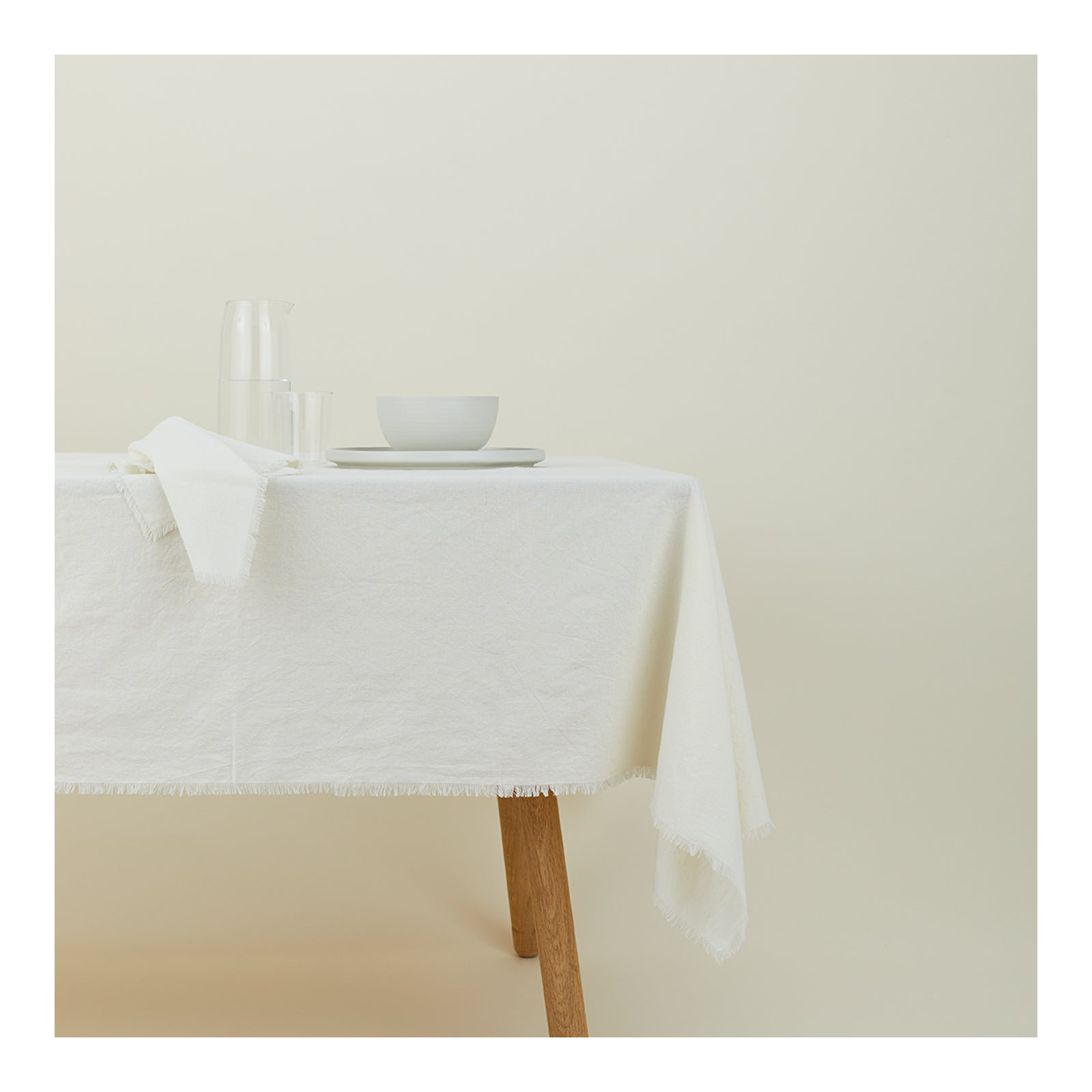 Menut Tablecloth, Ivory