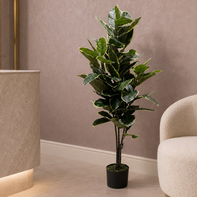 120cm Faux Yucca Tree in Pot Liner
