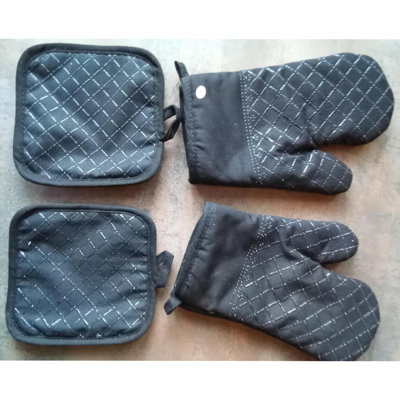 4-piece Black Silicone Potholder Set