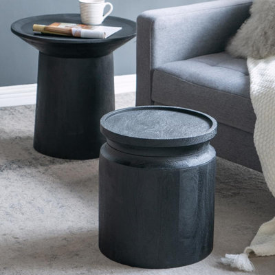 Table d'appoint moderne et minimaliste