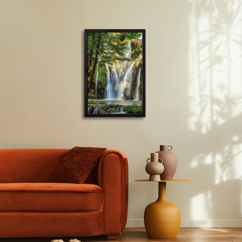 «La Cascade», affiche encadrée de qualité supérieure par Lars van de Goor, H 24 po x l 16 po