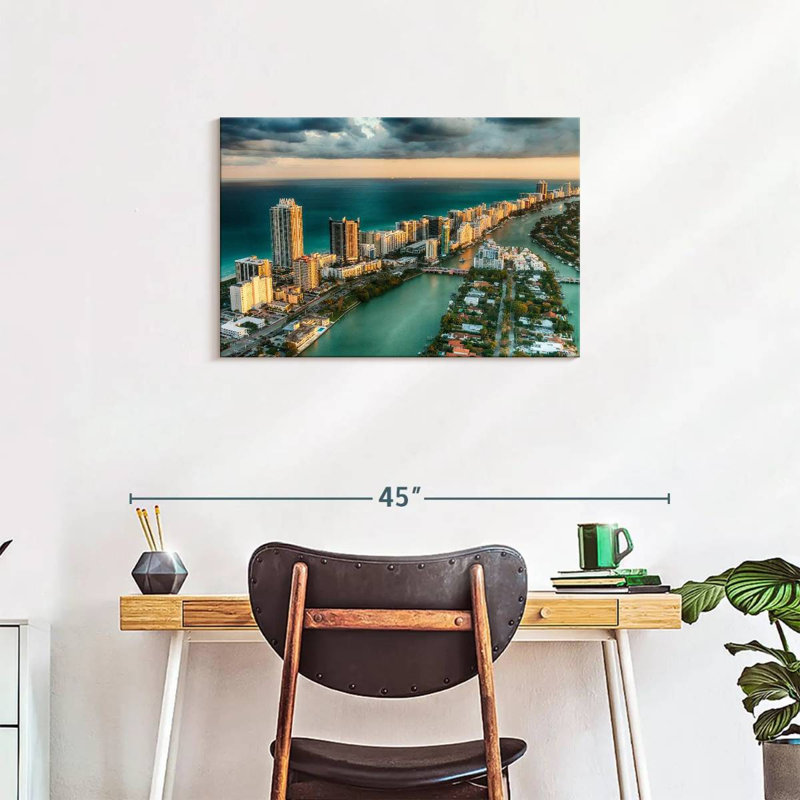 Nicci Stormy Miami, H 20 po x l 30 po