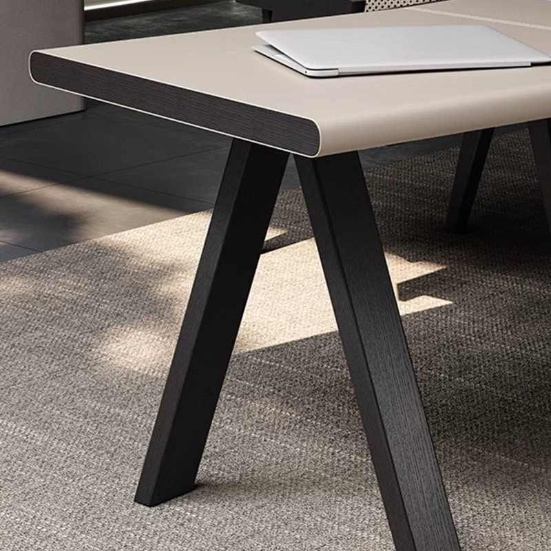 Bureau simple avec surface en cuir pour un usage domestique, H 29,53 po x l 78,74 po x P 27,56 po