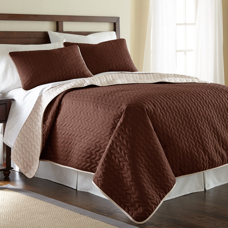 Modern & Contemporary Polyester Coverlet, Queen Coverlet + 2 Standard Shams, Deep Mahogany/Dew