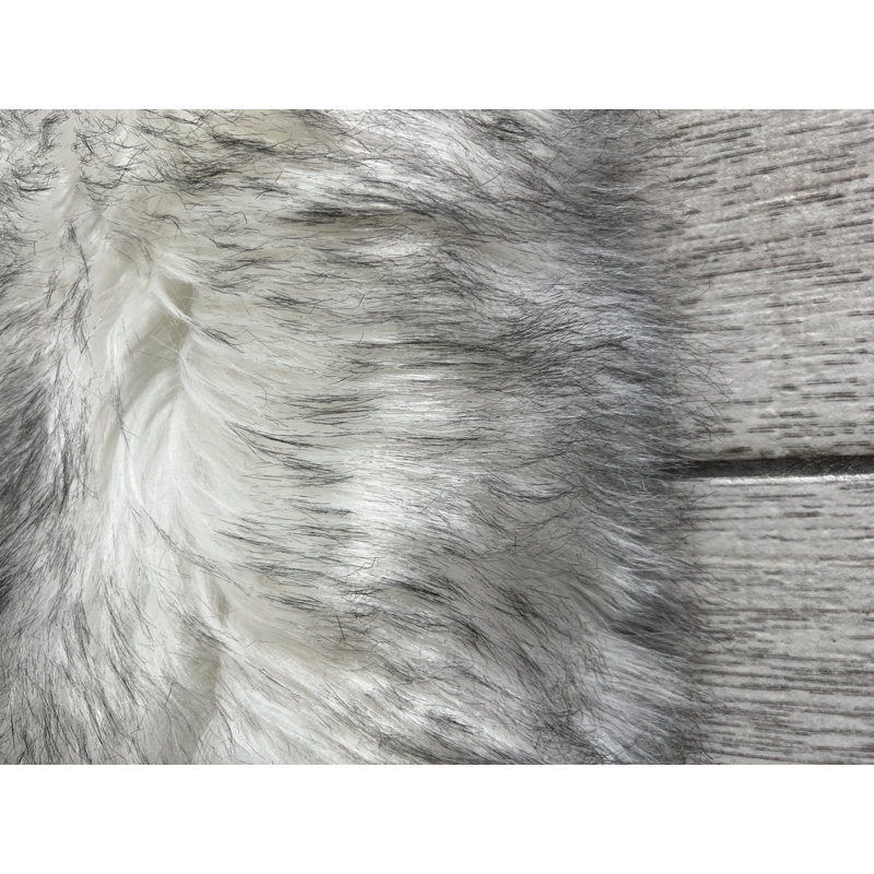 Mar Vista Faux Sheepskin Indoor Rug, Round 4'6" x 4'6"