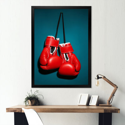 " Knockout Red Box Gloves "