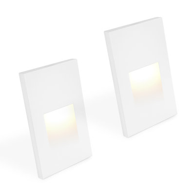 Éclairage pour marches verticales Luxrite, 5CCT, 3W, 150LM, faisceau 90 °, à intensité variable, 120V, étanche IP65, éclairage intérieur / extérieur, homologué Wet & ETL, paquet de 2 blanc