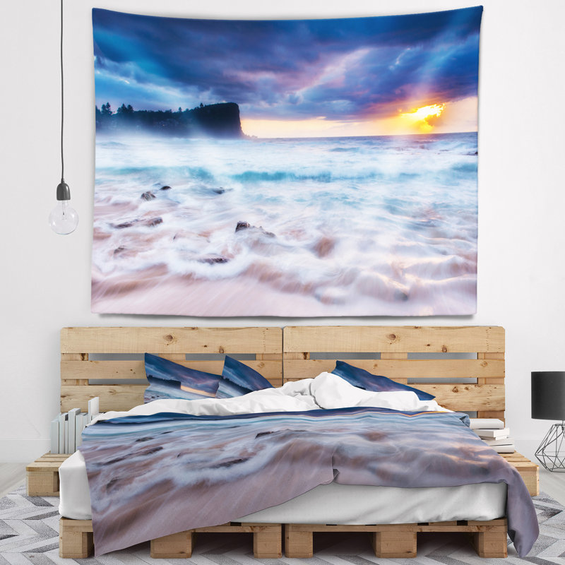 Tapisserie Seashore Incroyable coucher de soleil avec vagues blanches, H 32 po x l 39 po