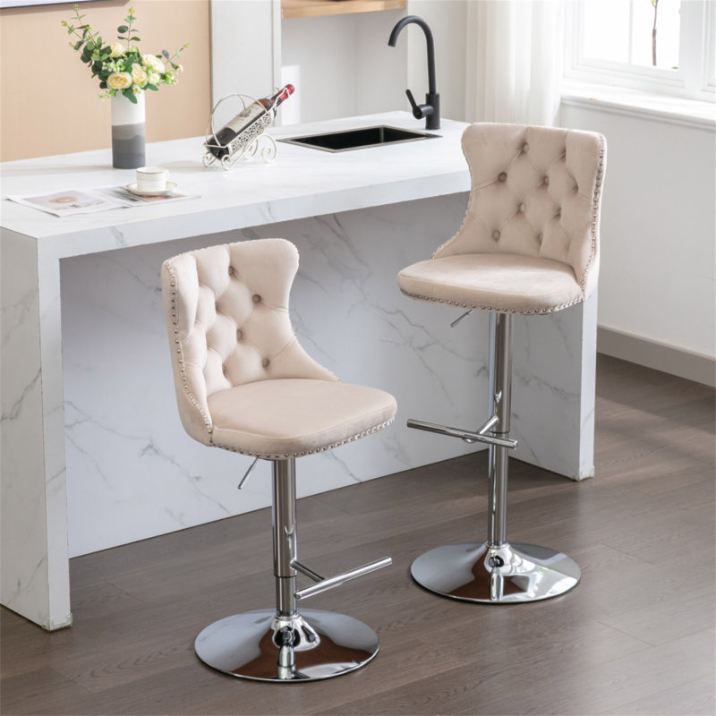Tabourets de bar pivotants en velours à hauteur de siège réglable de 25 à 33 pouces, tabourets de bar modernes à base chromée avec dossier capitonné confortable pour un pub à la maison et un îlot de cuisine, ensemble de 2