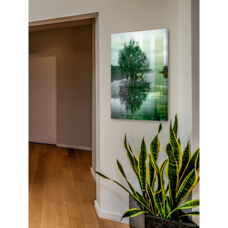« reflective » par parvez taj,, reproduction d’art sur toile tendue, H 24 po x l 9 po x P 1,5 po