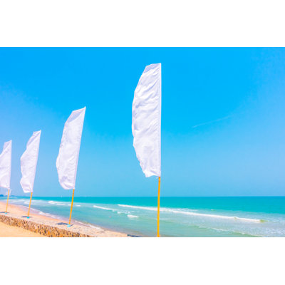 «White Beach Flag» par Siraphol - photographie sur toile tendue