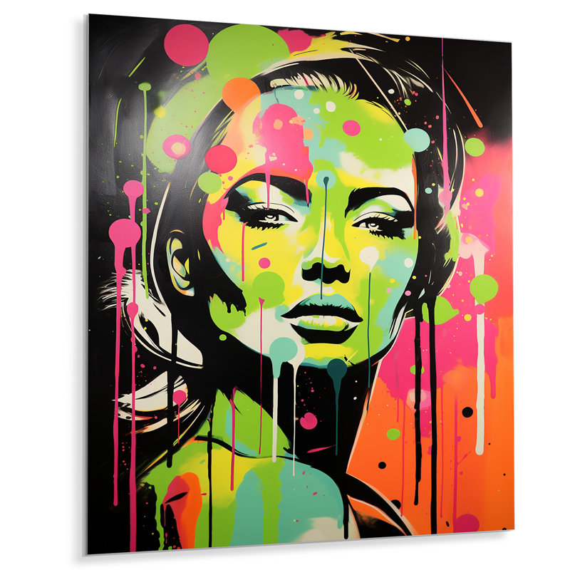 «Green and Pink Graffiti Woman Portrait I», art mural moderne en métal, H 20 po x l 12 po x P 1 po