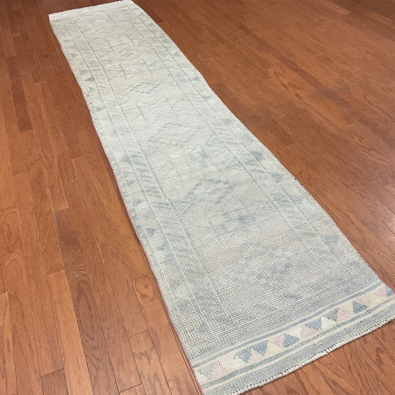 Tapis de couloir Oushak fait à la main Bungalow Rose