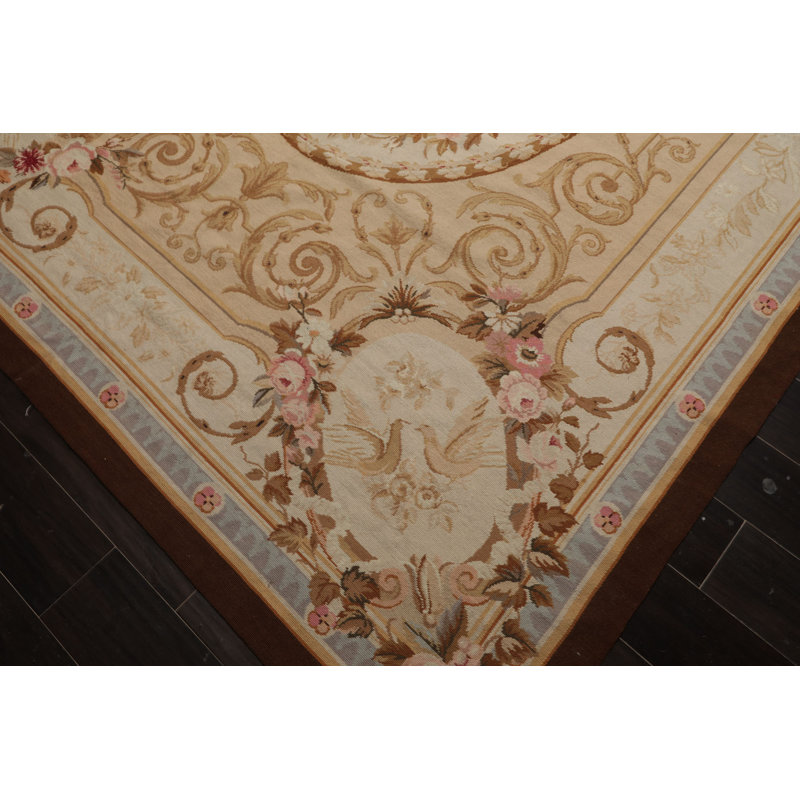 Tapis floral traditionnel en laine tissé à la main ivoire Aubusson 7 x 9 pi 11 po