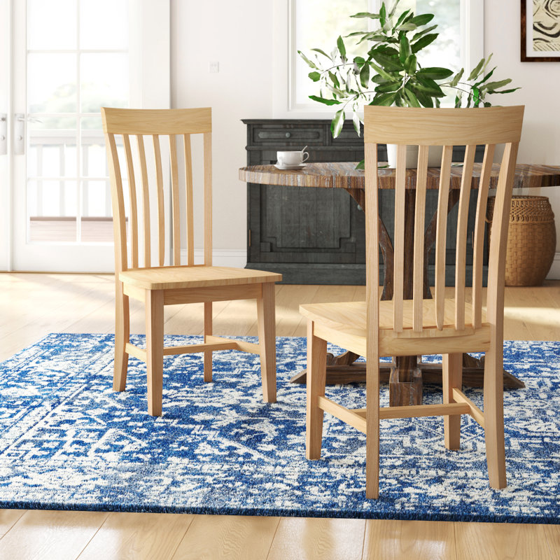 Chaise en bois massif Maner