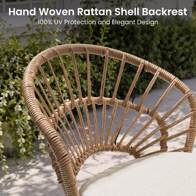 Chaise d'extérieur en métal en rotin / osier avec coussin amovible, Beige