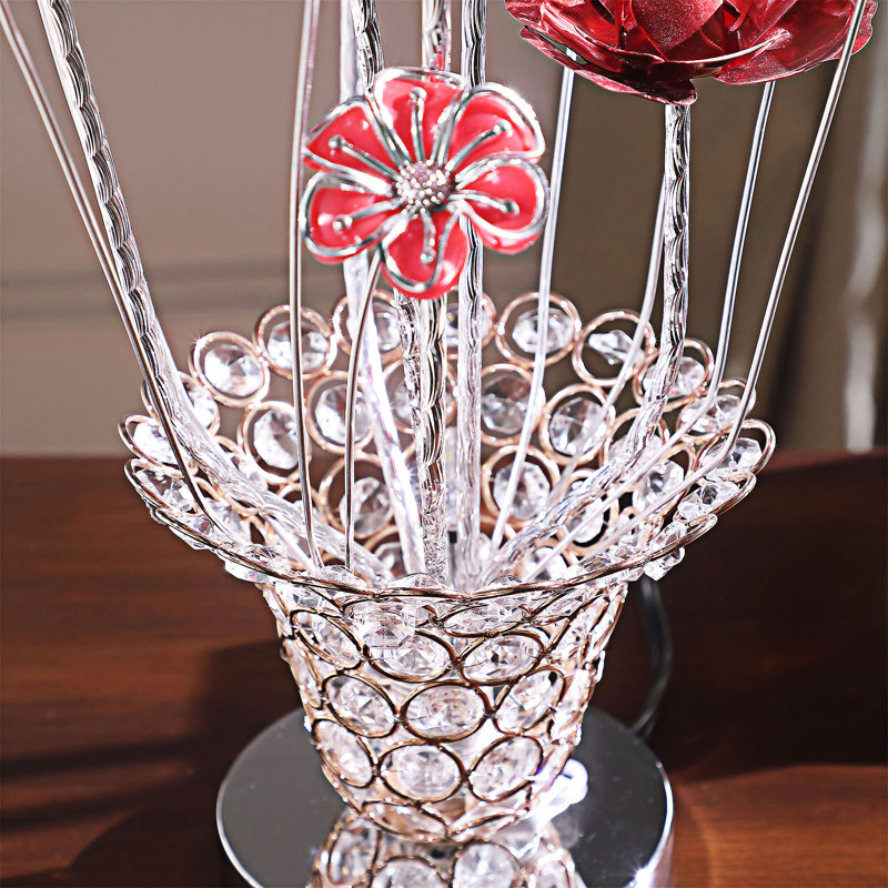 Lampe de table en forme de fleur en aluminium