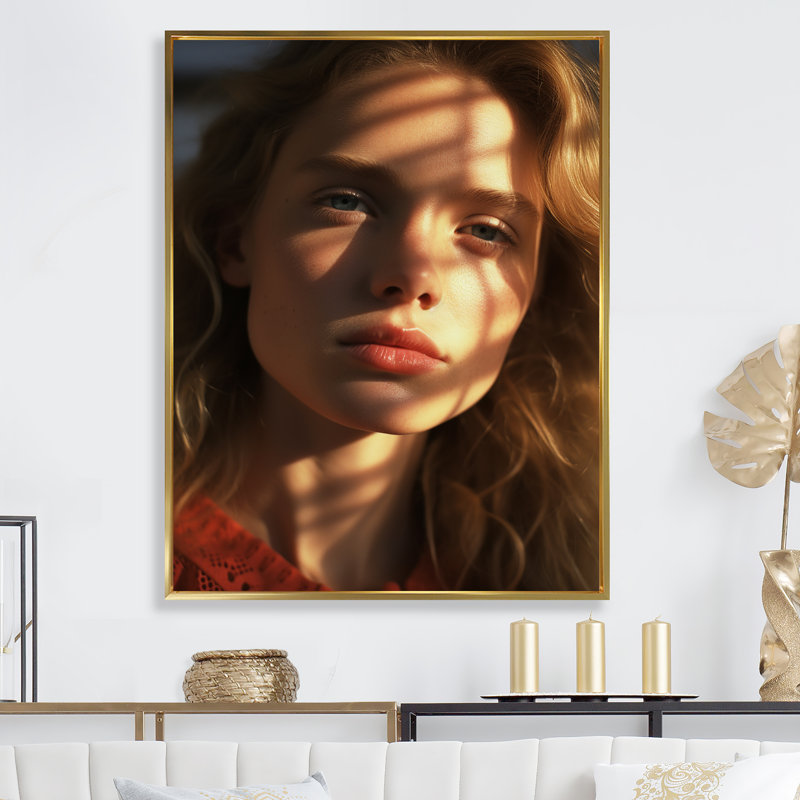 Coral Chronicles Woman Portrait, reproduction d'art sur toile, Cadre photo noir, 32" H x 24" W