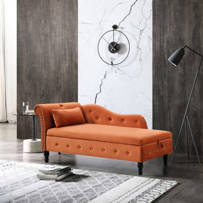 Chaise longue multifonctionnelle en velours orange. Fonction 2 en 1 pour différents espaces. Compartiment de rangement spacieux. Doux et magnifique. Garniture élégante. Base en bois. Banc de chambre facile à assembler