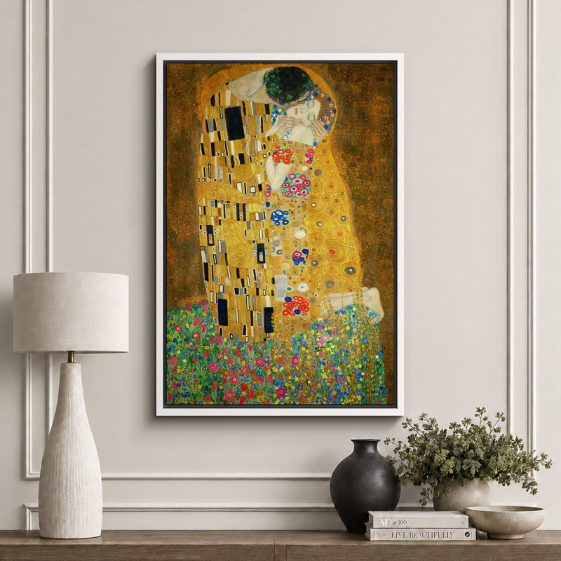 Célèbre œuvre d'art «The Kiss» par Gustav Klimt, H 24 po x l 16 po, Reproduction avec cadre flottant, Blanc