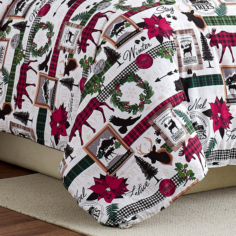 Merry Town White/Green/Red Microfiber Reversible Comforter Set, Queen Comforter + 5 Additional Pieces