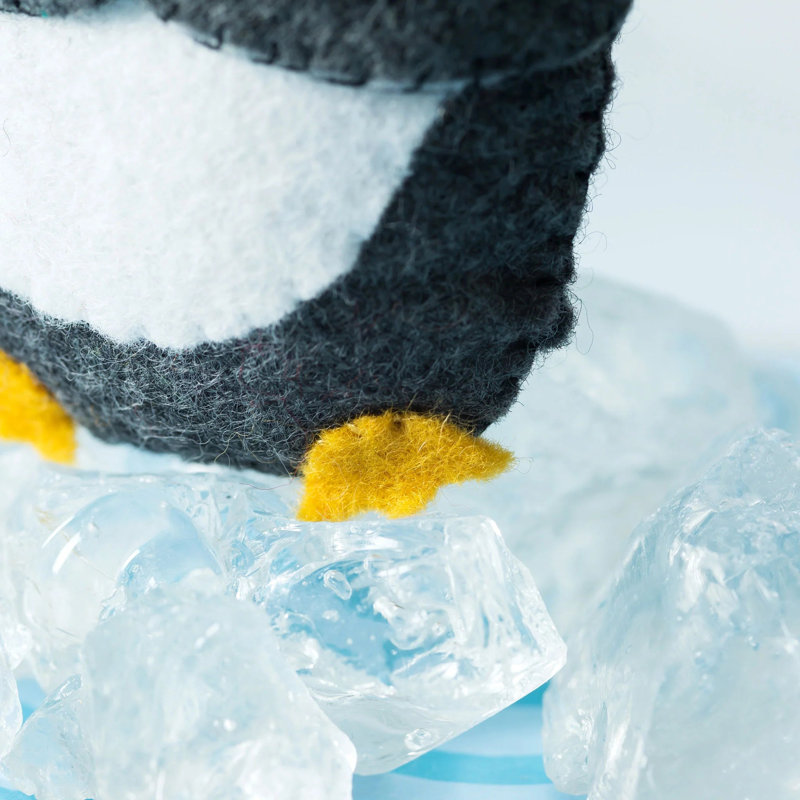 Penguin Felt Craft Mini Kit MKPGN1F