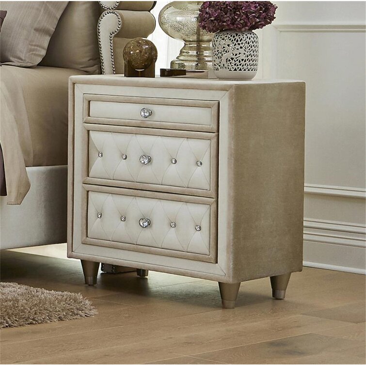 Malachi 3 - Drawer Nightstand in White/Beige