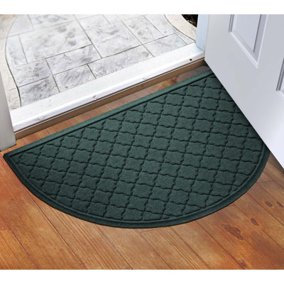 Tapis d'entrée semi-rond pour l'intérieur 24 po x 39 po WaterHog® Cordova