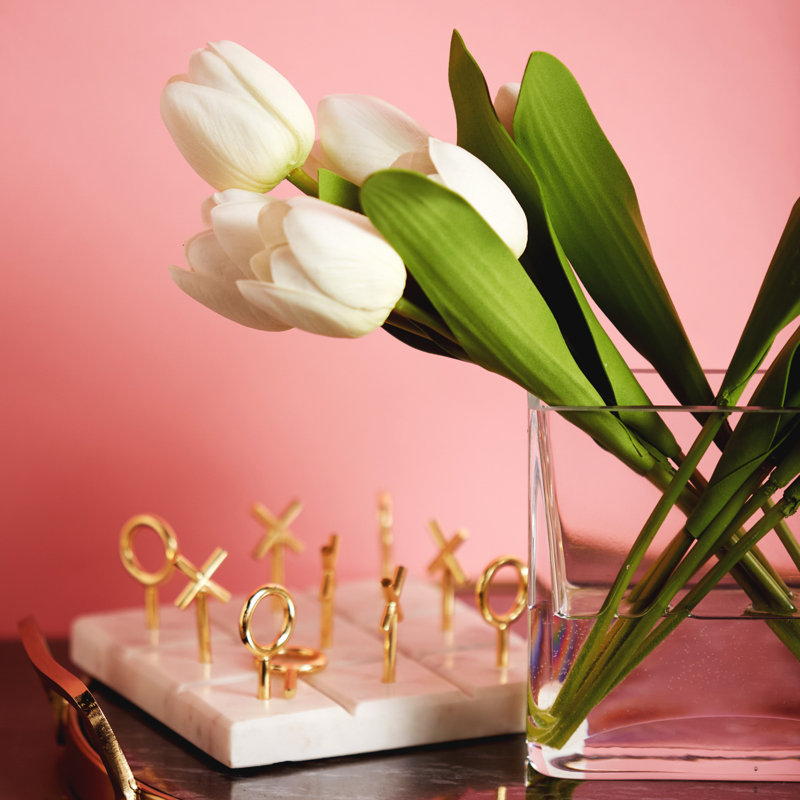 Arrangement floral à tulipes en vase, Blanc
