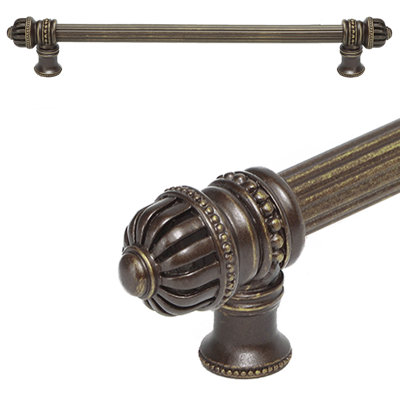 Cricket Cage with 5/8 reeded center long pull large finial