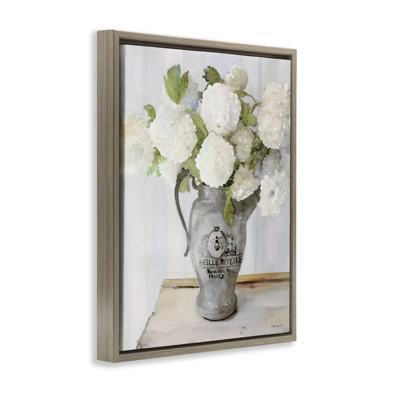 Art mural sur toile "Nature morte d'hortensia blanc" par Stellar Design Studio, H 31 po x l 25 po