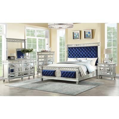 Ensemble de chambre à coucher tapissier standard configurable Mcelfresh