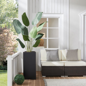 Dorina Planter Box