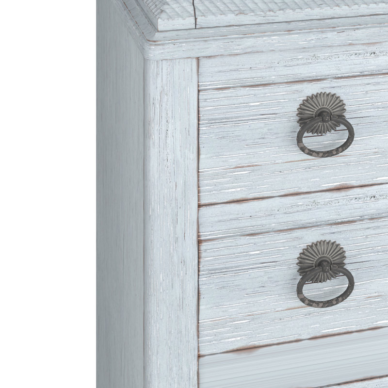 Summer Creek 8 - Drawer Dresser