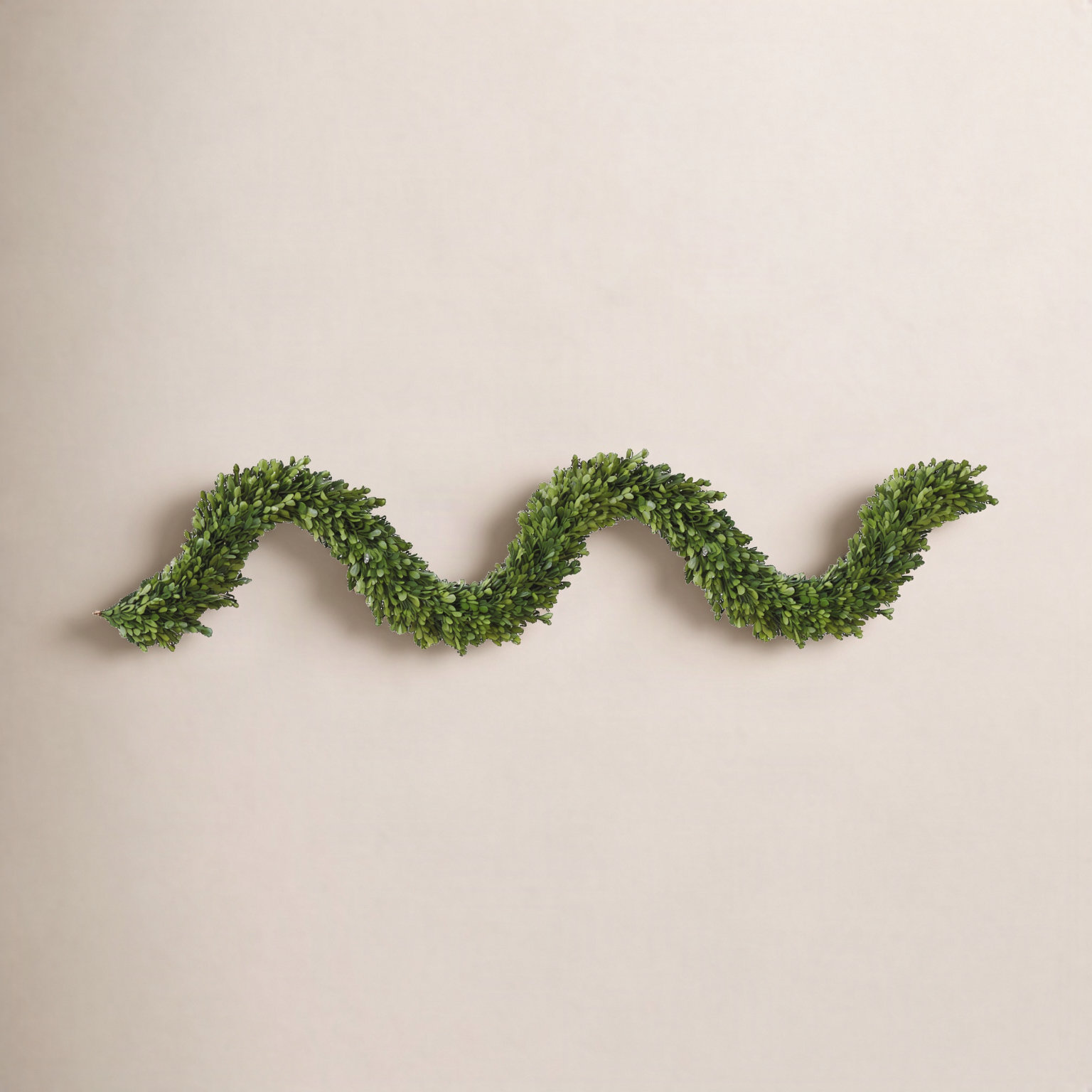 72'' in. Preserved Boxwood Garland