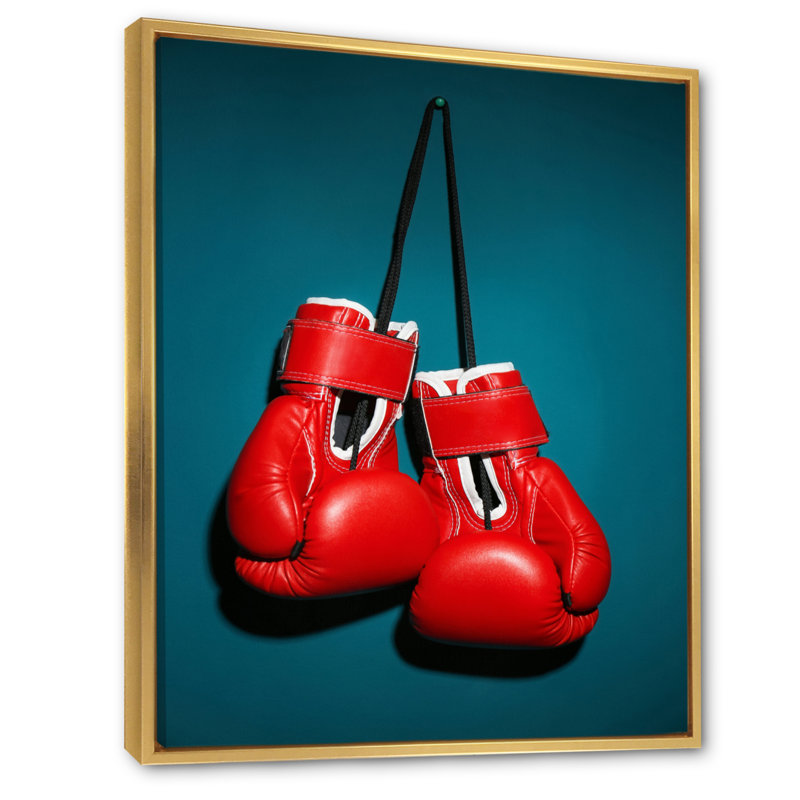 «Knockout Red Box Gloves», reproduction sur toile, Cadre flottant doré, H 32 po x l 16 po x P 1 po
