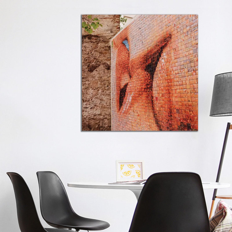 Barcelona Kiss by Bethany Young - Print on Canvas, Wrapped Canvas, 93.98cm H x 93.98cm W x 3.81cm D