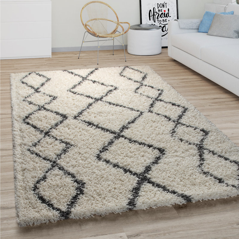 Gholson 100% Polypropylene Cream/Black Outdoor Rug, Round 200cm