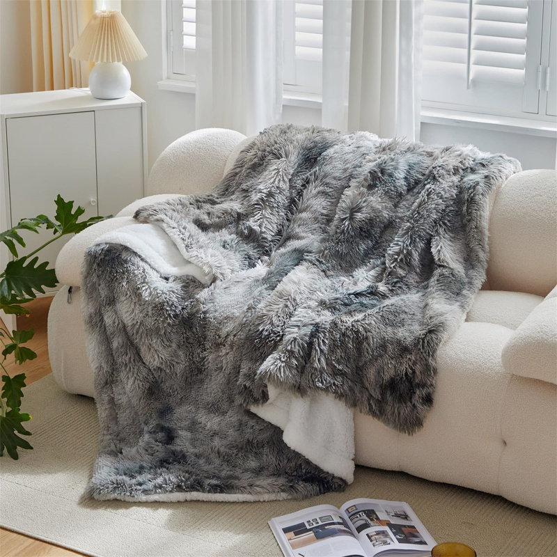 Adalayna Blanket