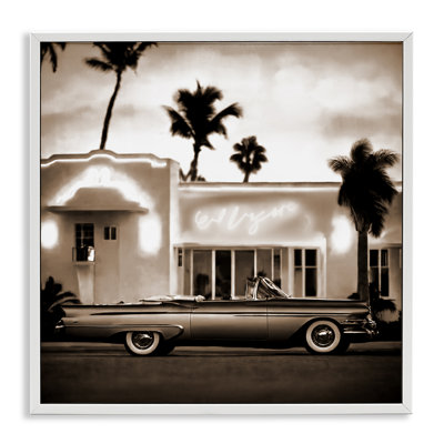 Sépia voiture classique encadrée par Noah Bay
