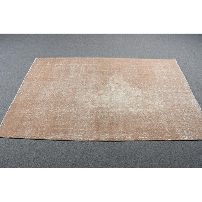 Tapis turc vintage fait à la main avec un design idéal pour la décoration de salon dans des couleurs pastel