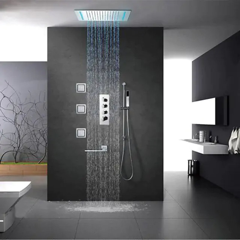 Contemporary bathroom faucet with water-saving aerator and smooth lever control