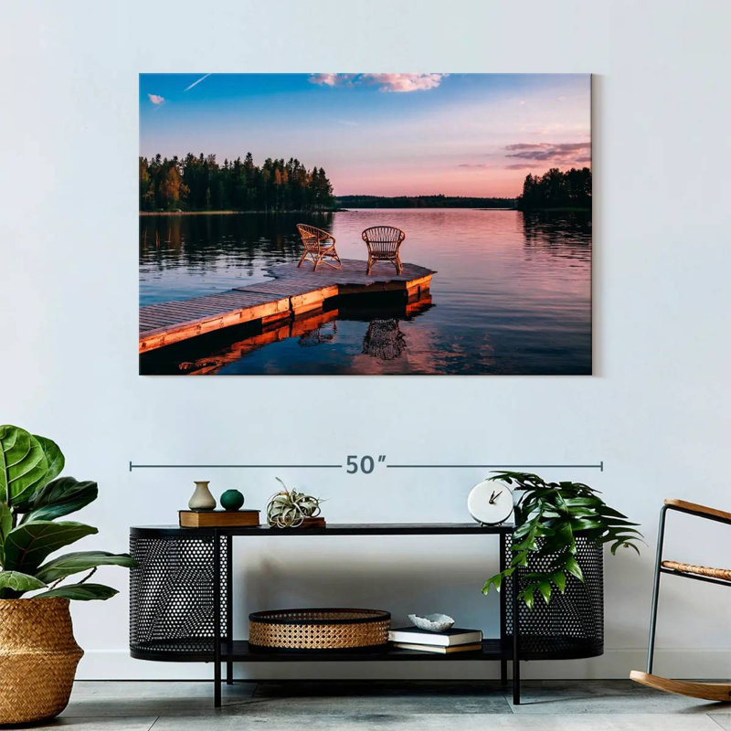 Chaises Aletra sur le quai finlandais, H 32 po x l 48 po