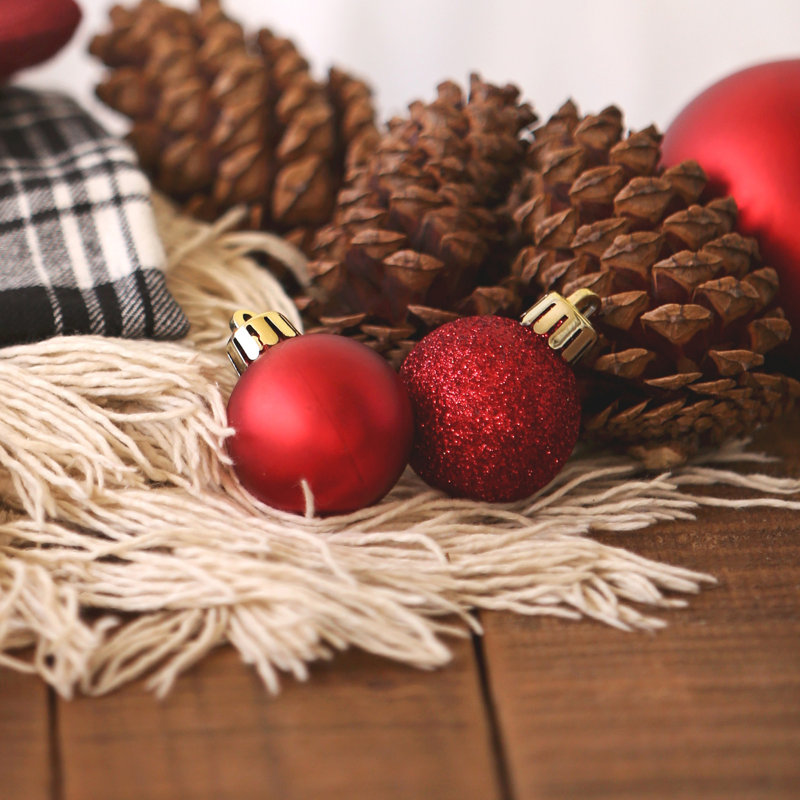 Boules de Noël incassables à 4 finitions, Rouge, 96, 1.5"
