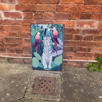 3637 Wall Decor on Metal