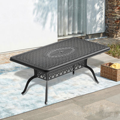 Table de salle à manger L66.93 * l 37,4 pouces en fonte d'aluminium avec structure noire et trou pour parasol