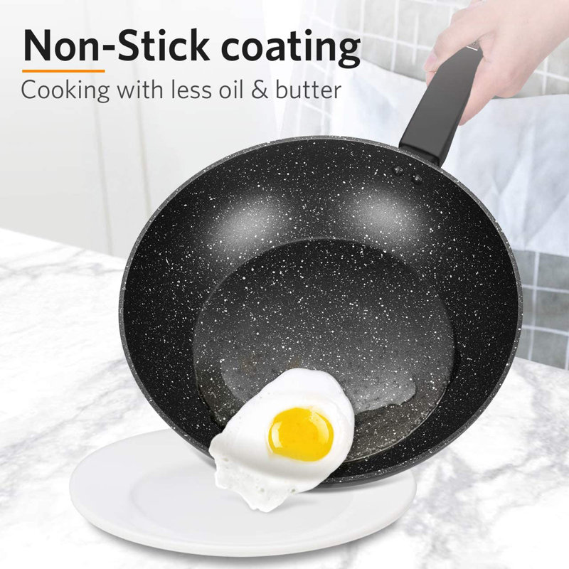 CS KOCHSYSTEME Non-Stick Aluminum Wok with Lid