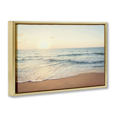 Toile flottante encadrée Rolling Tide Beach par Nataly White